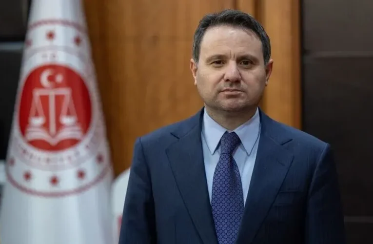 Bakan Gürlek: İnanç ve dini değerler, hiçbir şekilde suç faaliyetlerinin aracı veya kalkanı haline getirilemez