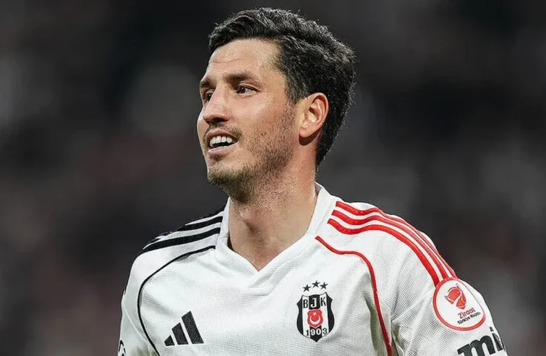 Gençlerbirliği, Salih Uçan ile 2 yıllık sözleşme imzaladı