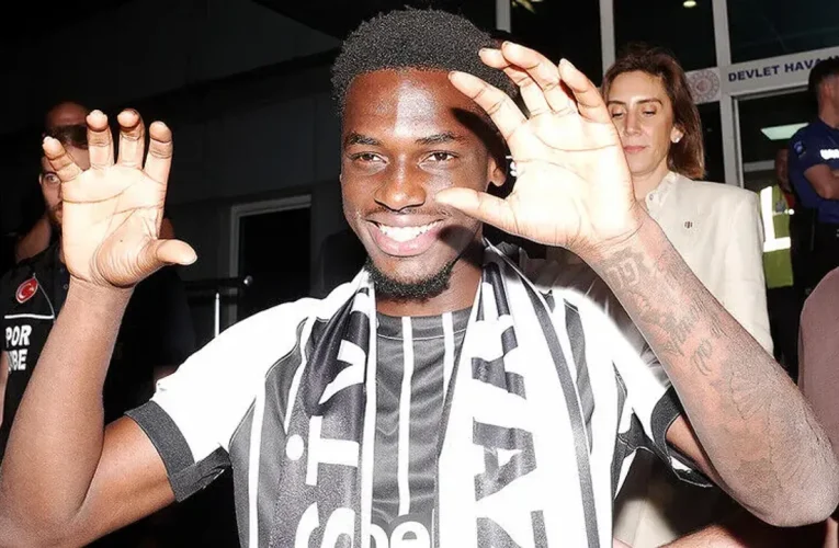 Beşiktaş, Ernest Poku ile sözleşme imzaladı