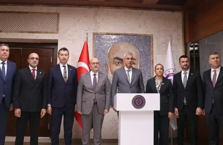 Sağlık Bakanı Memişoğlu: Hastanelerimizin hepsinde kreş kuracağız