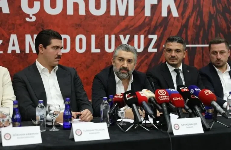 Çorum FK’den Gençlerbirliği-Fenerbahçe maçında forması çıkarılmaya çalışılan çocuğa destek