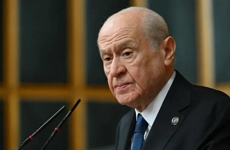 Bahçeli: Aziz şehit ve gazilerimiz ile muhterem ailelerinin hatıralarına en küçük leke sürdürülmemiştir