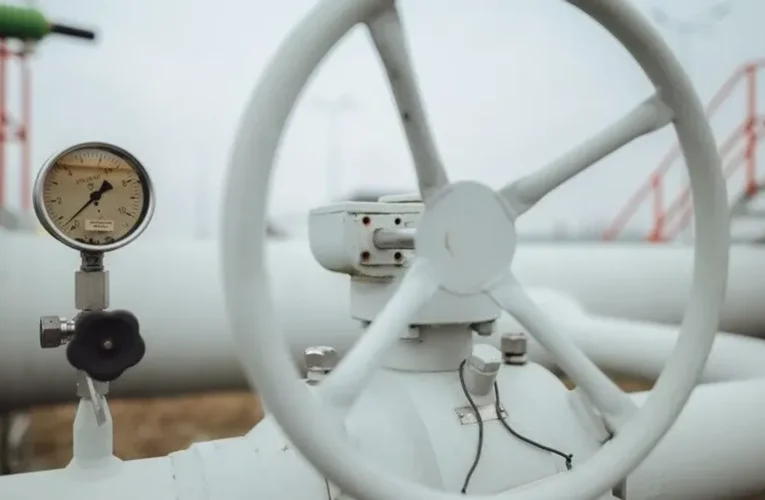 Avrupa’da doğal gaz fiyatları haftaya yükselişle başladı