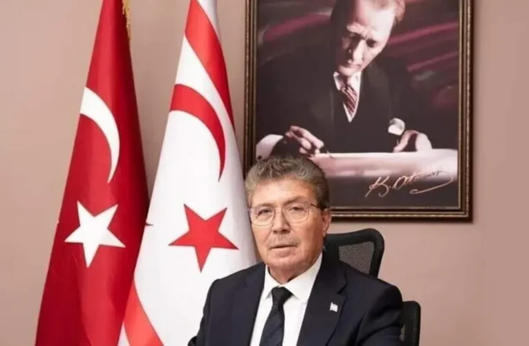 KKTC Başbakanı Üstel: Barcelona kampının iptalini başarı saymak izolasyonun itirafıdır
