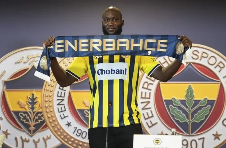 Fenerbahçe’de Romelu Lukaku için imza töreni düzenlendi