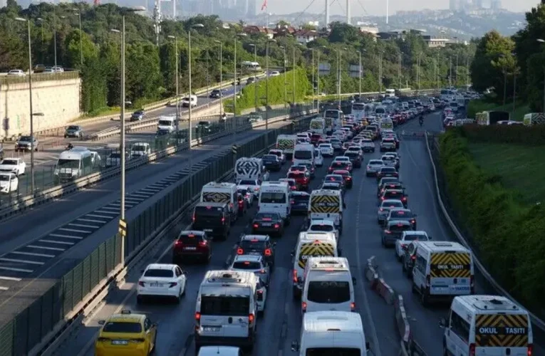 İstanbul’da yeni eğitim öğretim yılı için ulaşım ve trafik tedbirleri belirlendi