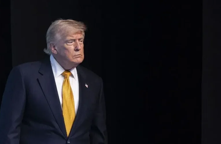 ABD Başkanı Trump: İran çökmekte olan bir ülkedir