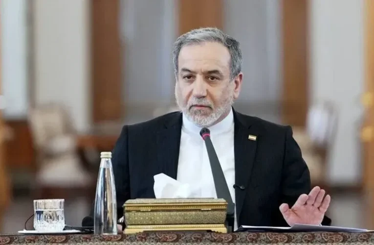 İran: ABD’nin “Ekonomik D-Day operasyonu” kendi krizini örtme çabası