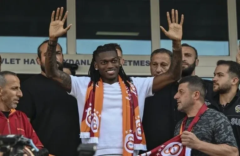 Rafael Leao, Galatasaray için İstanbul’da
