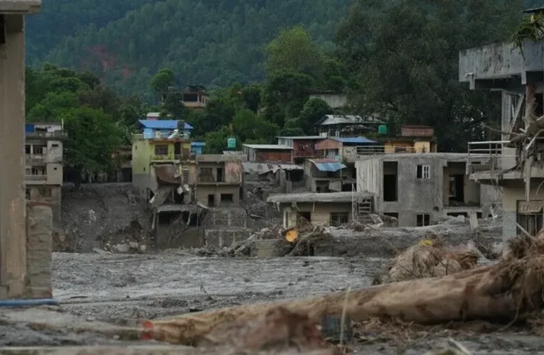 Nepal’deki selde hayatını kaybedenlerin sayısı 469’a çıktı