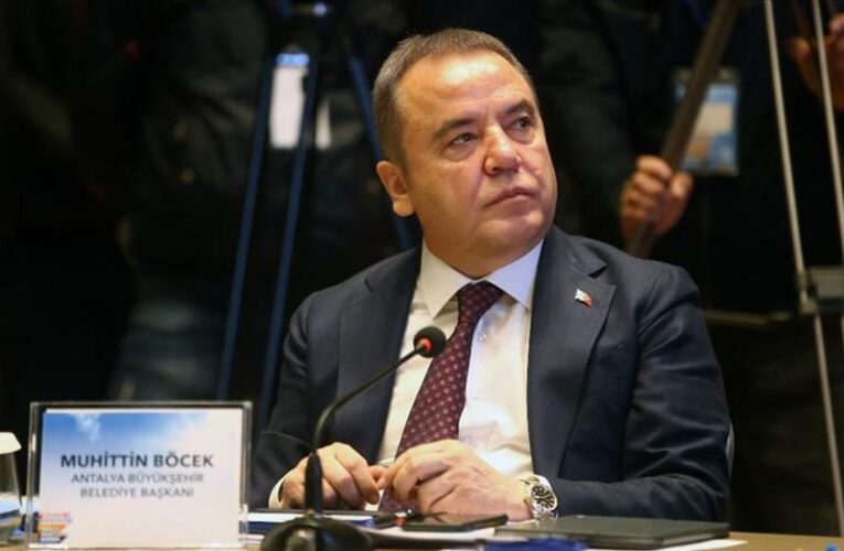 Muhittin Böcek ek ifade verdi. “Adaylık için 15 milyon euro istedi” iddiası
