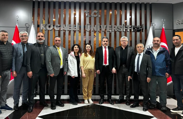 Türk Eğitim-Sen Kocaeli 3 Nolu Şube’den ilk yaş mutluluğu