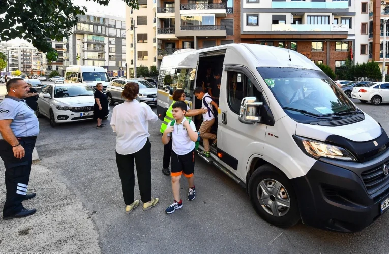 Türkiye’de ilk… İzmir’de fazla servis ücreti isteyen taşımacıya ağır yaptırım