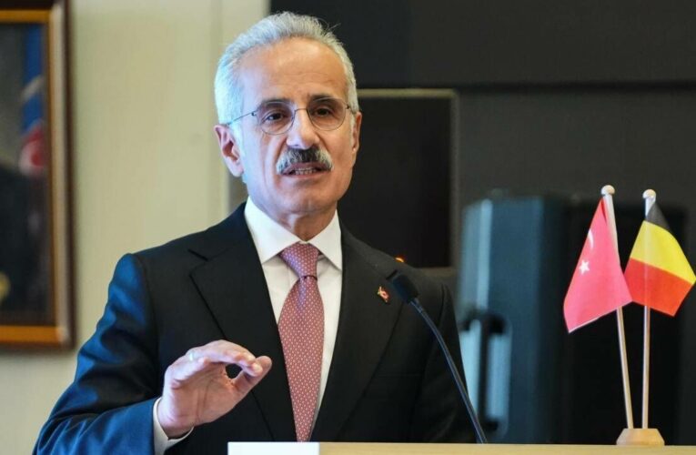 Bakan Uraloğlu: 352 araç muayene merkezini hizmete sunacağız