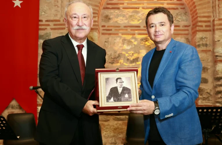 Usta oyuncu Altan Erkekli Osmangazi’de “Bir Memleket Hikayesi” anlattı