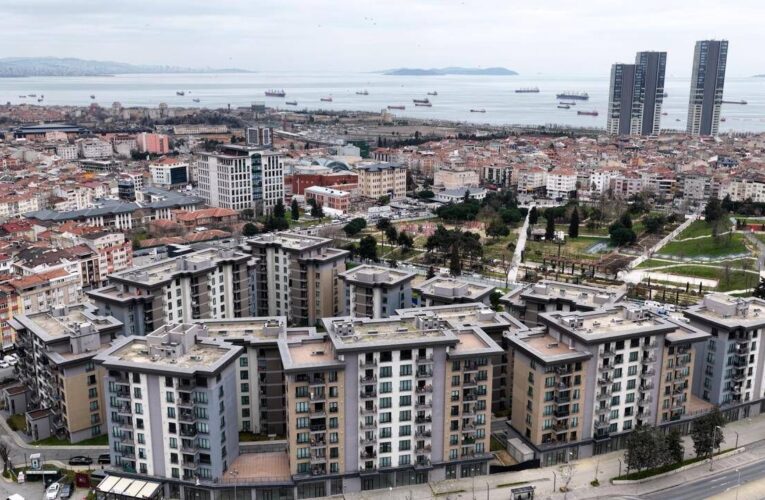 Zeytinburnu’nda dönüşüm seferberliği: 67 bina aynı anda yenileniyor