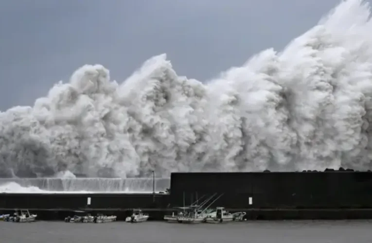 Dujuan Tayfunu Japonya’da Hayatı Olumsuz Etkiliyor: 1,9 Milyon Kişi Tahliye Edildi
