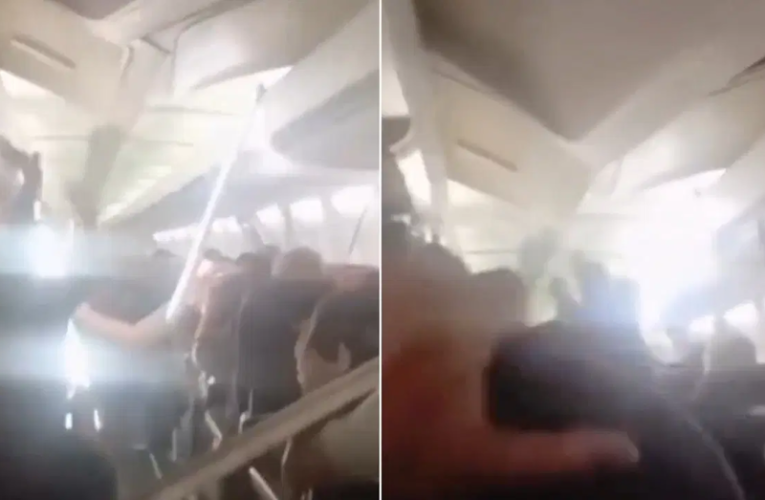 Yolcu uçağında korku dolu anlar. Kabin tavanı çöktü