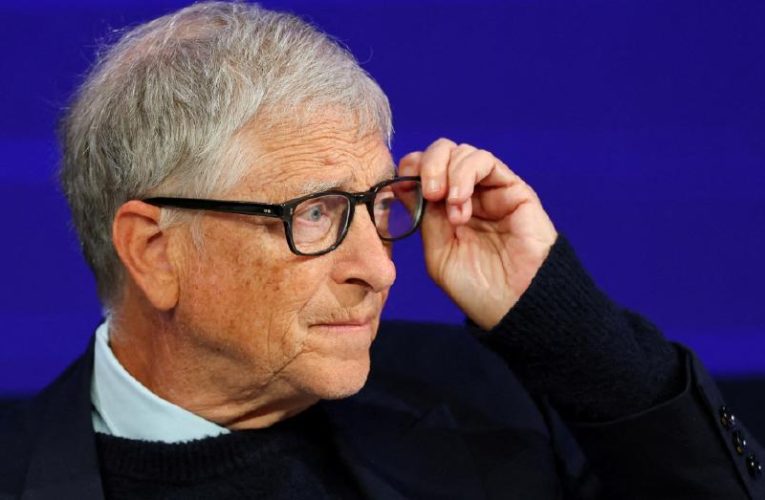 Bill Gates’ten yapay zeka uyarısı: ”Bir milyar kişinin ölümüne yol açabilir”