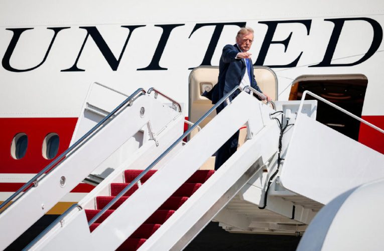 Trump, Gazetecileri Air Force One’a Almadı