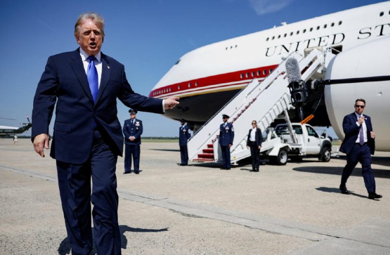 Trump, İran’la savaşın ara seçimlerden hemen sonra sona ereceğini söyledi