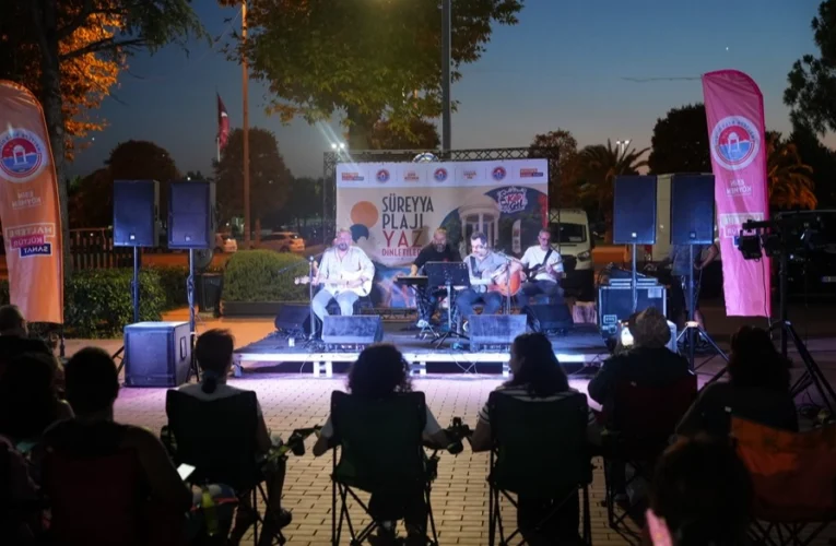 Maltepe plajlarında müzik keyfi