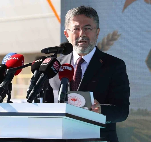 Tarım ve Orman Bakanı Yumaklı: Gıda arz güvenliği tehdit altında