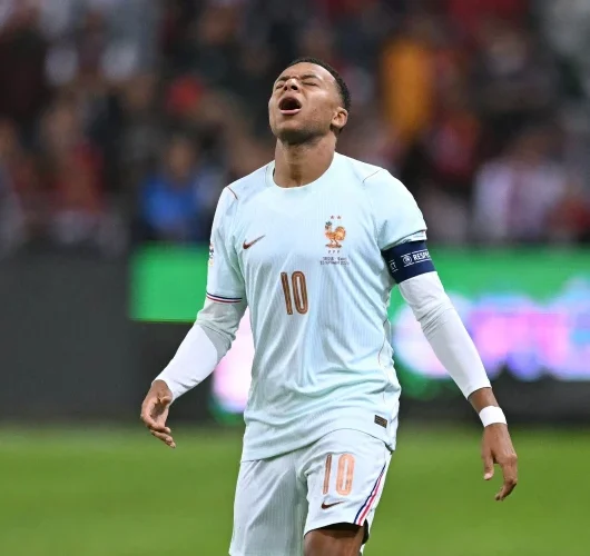 Mbappe, Fransa’nın Golü Sonrası Sakatlandı
