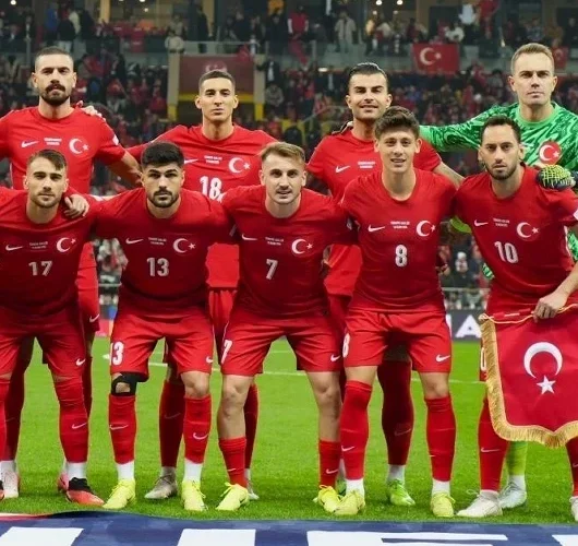 Mert Günok, A Milli Takım Kariyerine Veda Etti