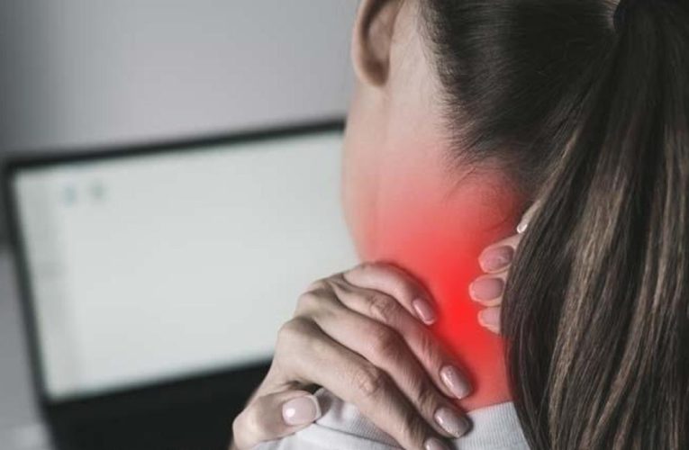 Sakın o hareketi yapmayın! Uzmanından şok boyun kütletme uyarısı