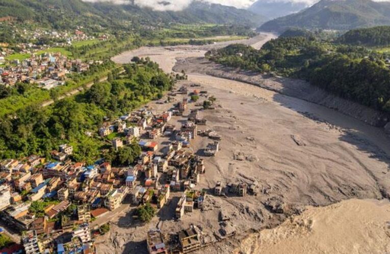 Nepal’de 9 gün sonra çifte mucize
