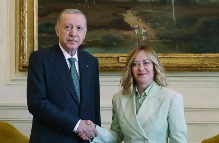 Cumhurbaşkanı Erdoğan tebrik etti, Meloni’den cevap geldi