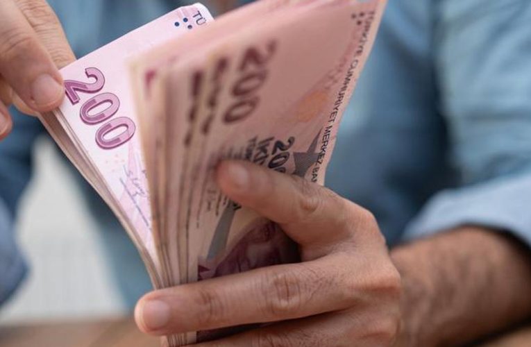 MEMUR EMEKLİSİNE SEYYANEN ZAM SON DAKİKA: Memur emeklisi, SSK ve Bağ-Kur emekliye ek zam gelecek mi? AYM kararıyla geriye dönük ödeme yapılacak mı?