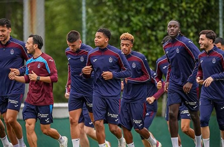 Trabzonspor’da Galatasaray maçı öncesi iki oyuncudan sevindiren haber
