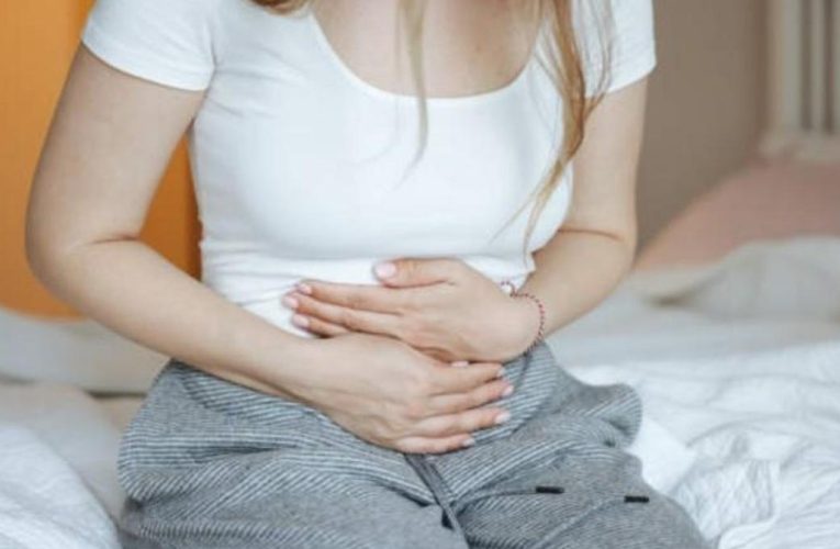 Uzun süren reflü ve yutma güçlüğüne dikkat! Uzmanı uyardı: Bu belirtiler ihmal edilmemeli