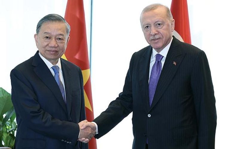 Cumhurbaşkanı Erdoğan, Vietnam Devlet Başkanı To Lam ile İşbirliği Görüşmesi Yaptı