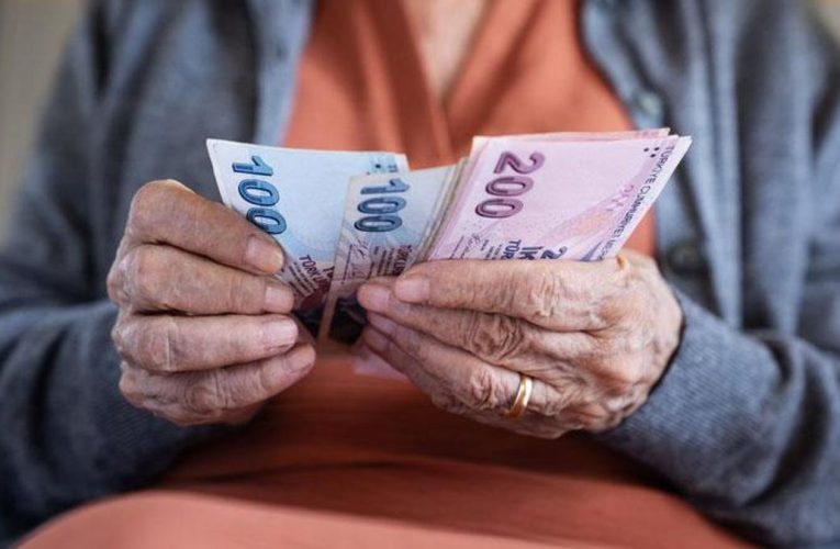 Emekli Maaşlarına Zam Hesaplamaları Başladı
