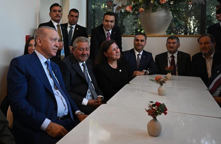 Cumhurbaşkanı Erdoğan, New York’ta Türk Pastanesini Ziyaret Etti