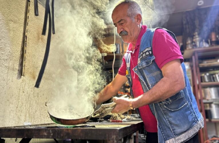 Mutfakların vazgeçilmeziydi artık unutuldu. Kendi kendine bu işi öğrenmiş