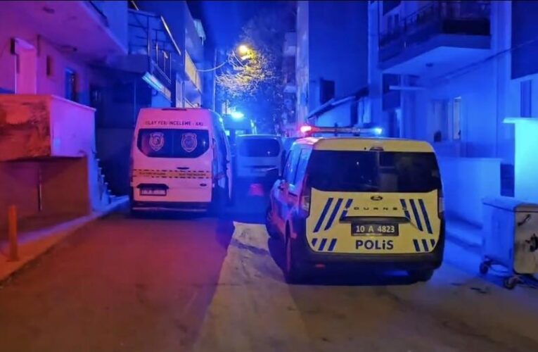Kardeşlerin bıçaklı kavgası. 1 ölü, 1 yaralı