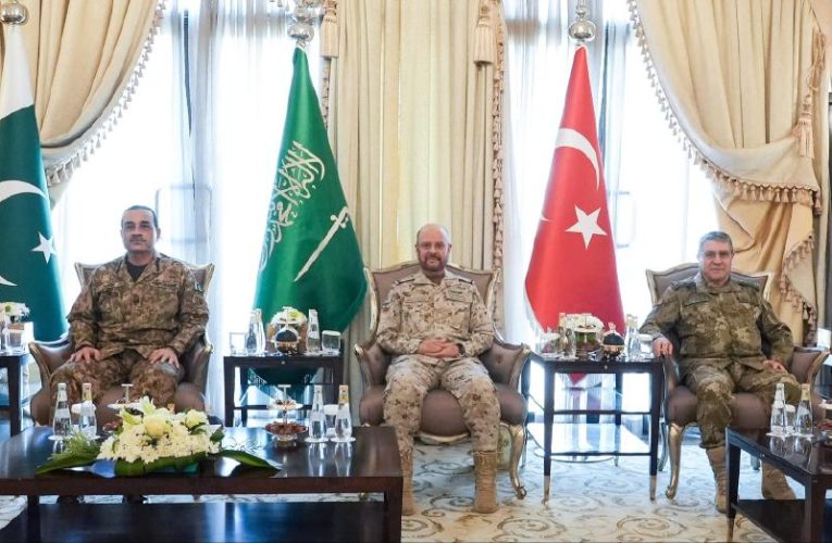 Mekke Savunma Anlaşması devrede. Genelkurmay Başkanı Bayraktaroğlu Riyad’da