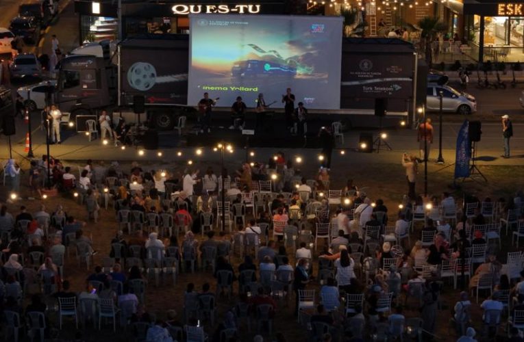 Bakan Ersoy duyurdu: Gezen Sinema Türkiye’nin 81 ilinin tamamına ulaştı