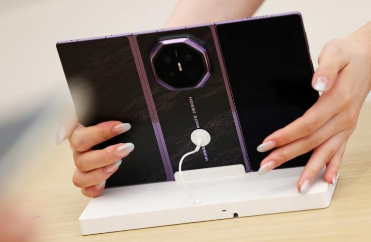 Huawei ve Xiaomi’den Apple’a karşı katlanabilir telefon hamlesi