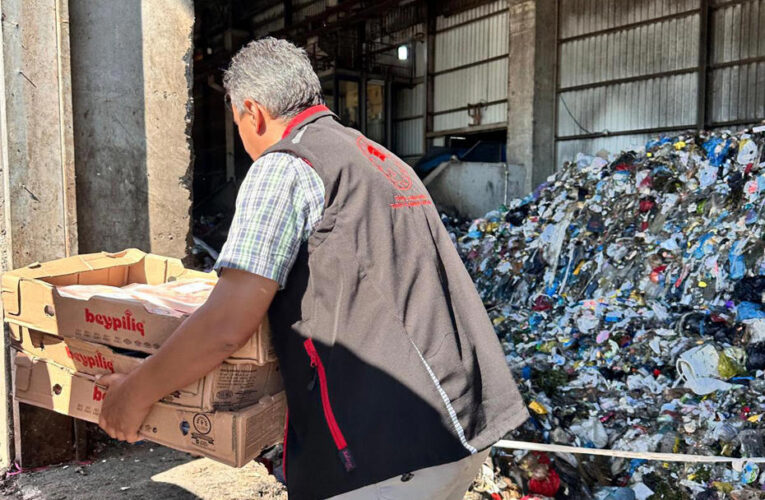 Denetimlerde 140 kilo tarihi geçmiş tavuk ele geçirildi