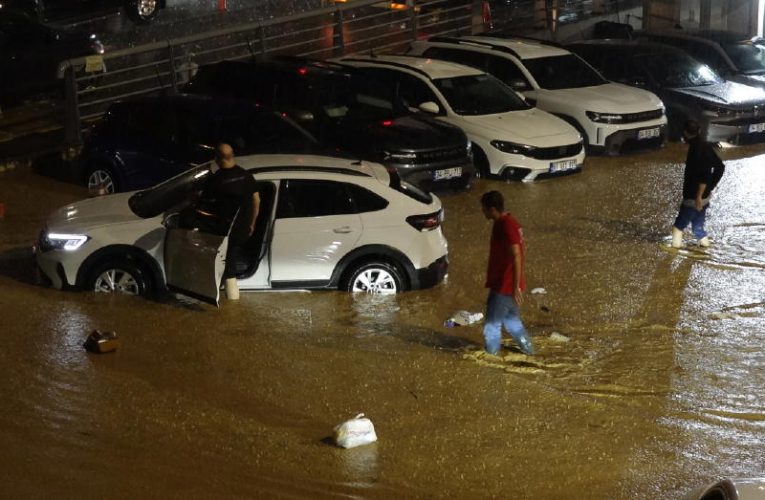 Trabzon’da Şiddetli Yağışlar Hayatı Olumsuz Etkiliyor