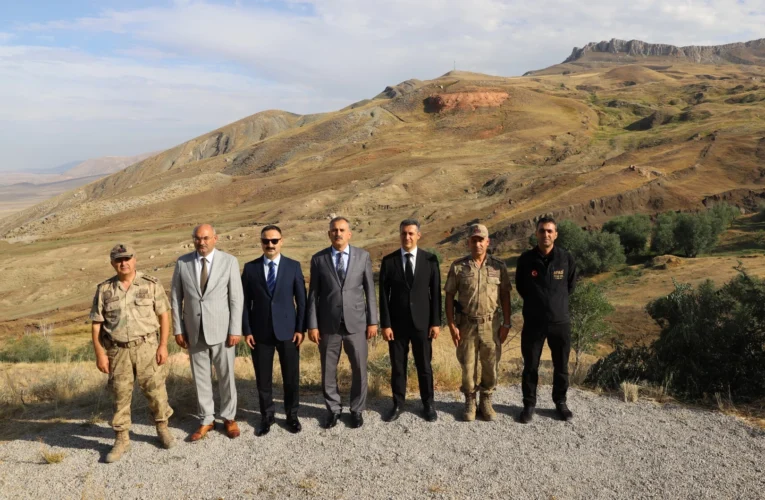 Ağrı Valisi Bozkurt’tan Durupınar SİT Alanı’na inceleme