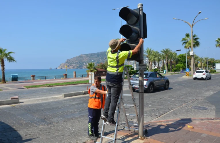 Antalya’da trafik güvenliği için yenileme