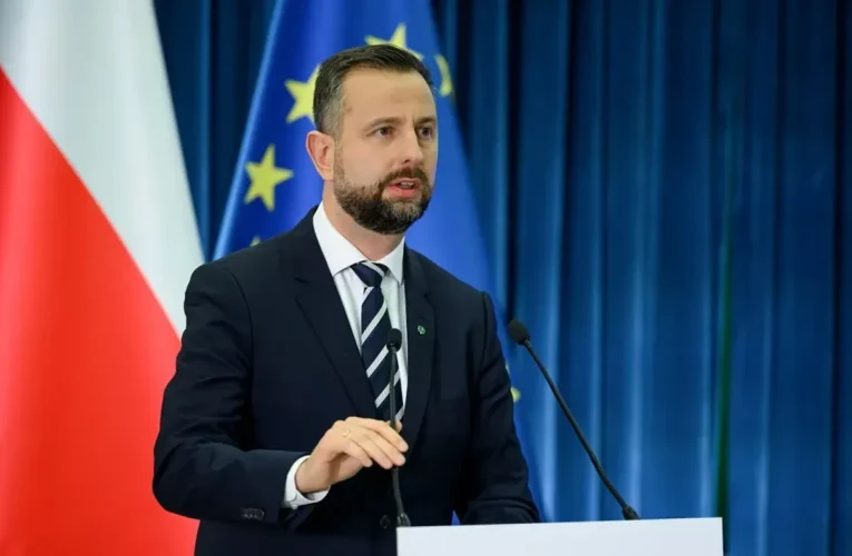 Polonya Medyasında Gündem Farklılıkları: Berek’in Yemin Süreci ve İptal Edilen ABD Zirvesi