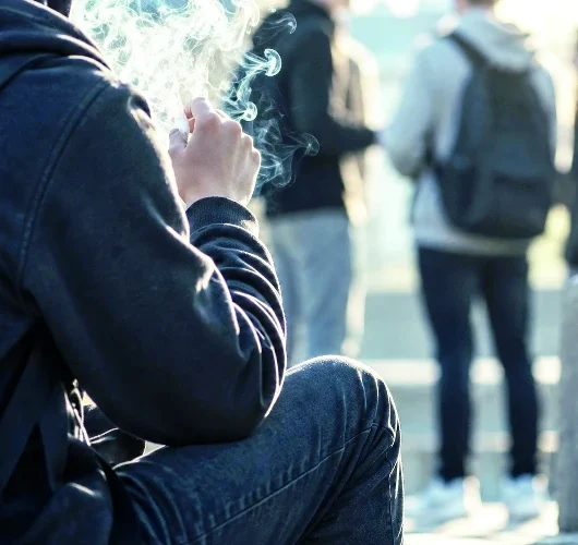 Sigara Kullanımı 12 Yaşına Düştü: Aileler Dikkat!