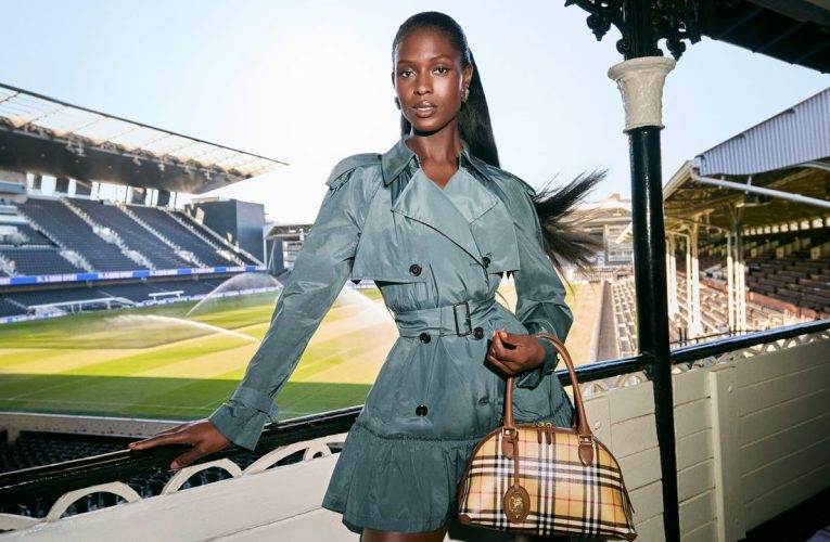 Burberry 2027 İlkbahar/Yaz koleksiyonu Londra’da tanıtıldı